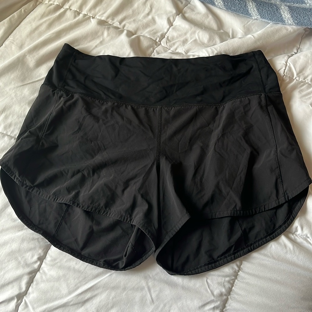 LULULEMON SPEED UP SHORTS SIZE 10